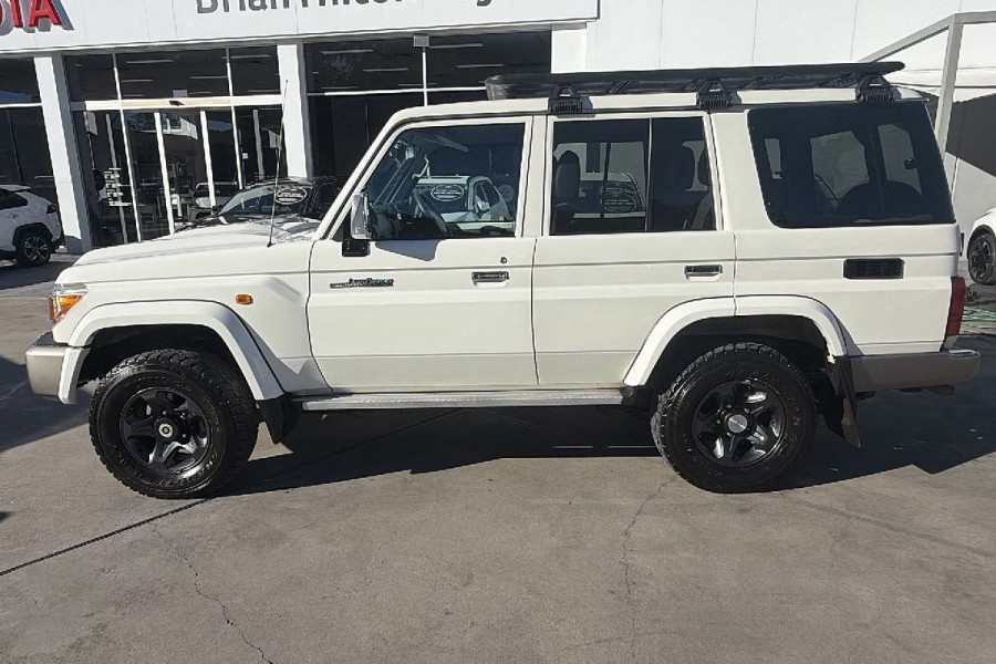 2021 Toyota LandCruiser VDJ76R GXL Wagon Image 12