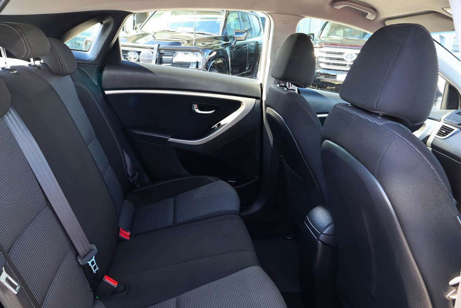 2013 Hyundai i30 GD Active Hatch Image 10