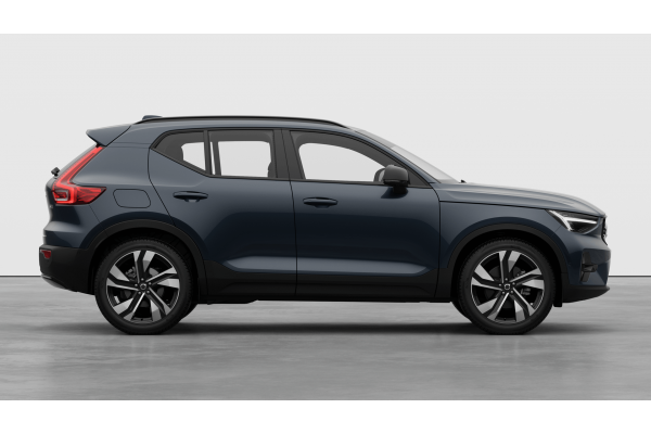 2026 Volvo XC40 XZ Ultra B4 Dark SUV Image 5