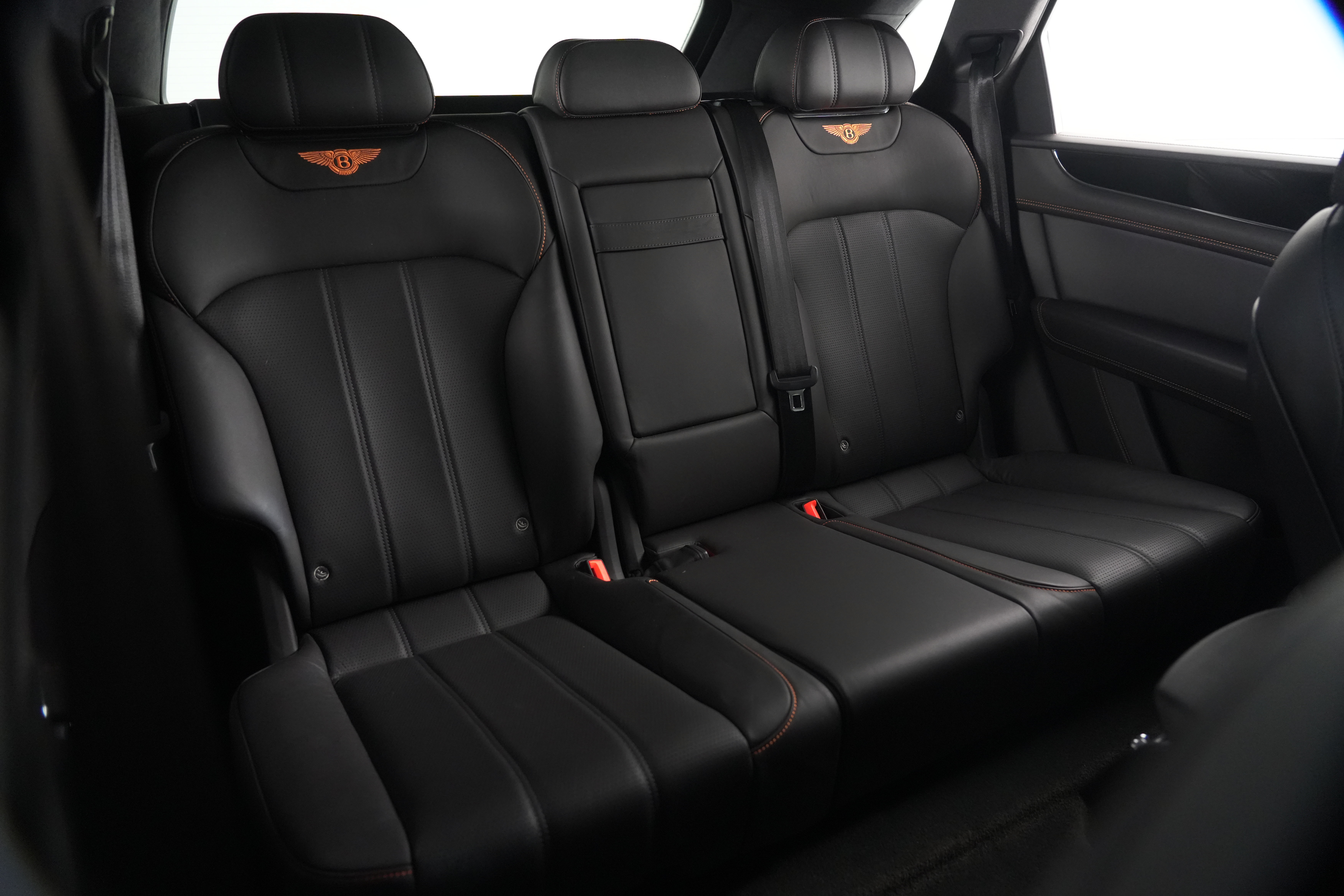 2020 Bentley Bentayga V8 SUV Image 30