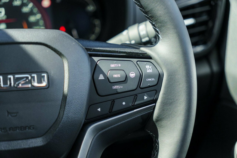 2026 MY25.5 Isuzu MU-X RJ X-TERRAIN SUV Image 15