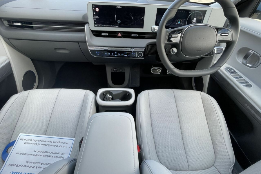 2024 Hyundai IONIQ 5 NE.V4 Dynamiq SUV Image 11