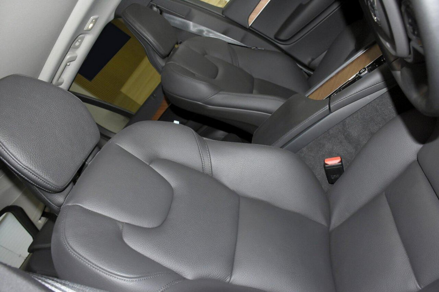 2023 Volvo XC90 L Series Ultimate B6 Bright SUV Image 18