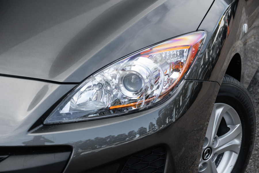 2013 Mazda 3 Neo Hatch Image 17