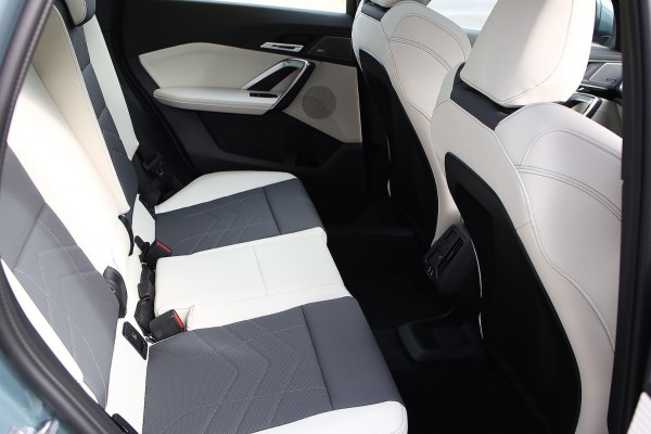 2026 BMW X1 U11 sDrive18i SUV image 7