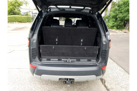 2017 Land Rover Discovery Series 5 HSE SUV