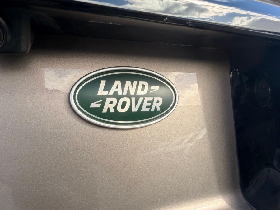 2015 Land Rover Discovery Sport L550 TD4 HSE SUV Image 13