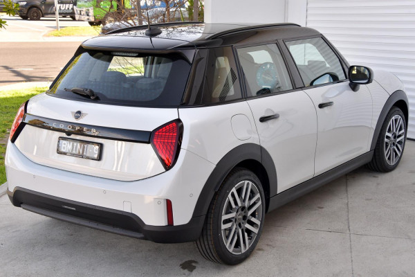 2026 MINI Cooper F65 C Classic Hatch image 24