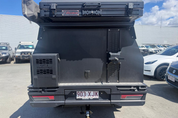 2017 Isuzu D-MAX TF LS-M Ute Image 11