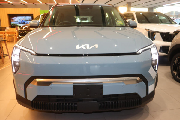 2026 MY27 Kia EV3 SV Earth SUV Image 5