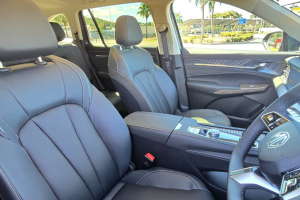 2025 MG QS IS31 Essence SUV Image 9