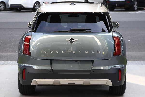 2026 MINI Countryman U25 SE JCW Sport SUV image 7