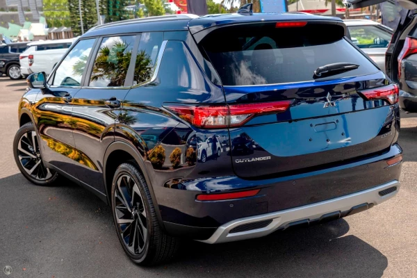2025 MY24 Mitsubishi Outlander ZM Aspire SUV Image 4