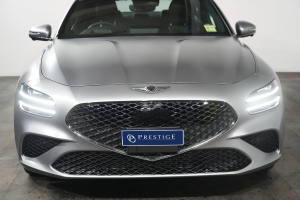2025 Genesis G70 3.3t Sport Lux Sedan Image 3