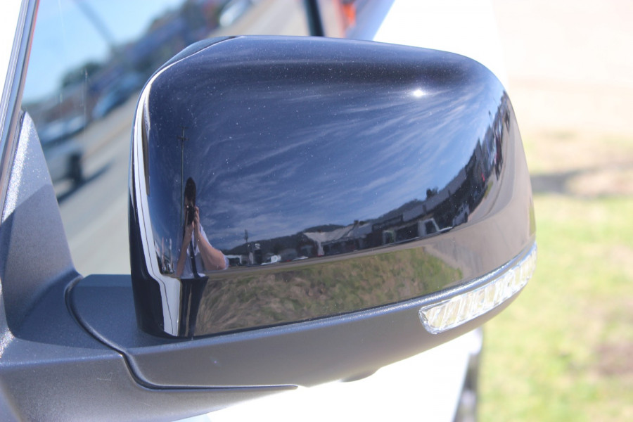 2020 MY0  Jeep Grand Cherokee WK S Limited Suv Image 11