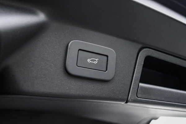 2024 MY25.5 Land Rover Range Rover Velar L560 P250 Dynamic SE SUV image 6