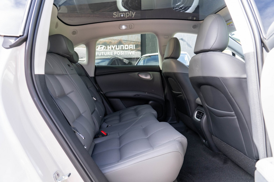 2026 MG IM6 100 RWD EV SUV Image 11