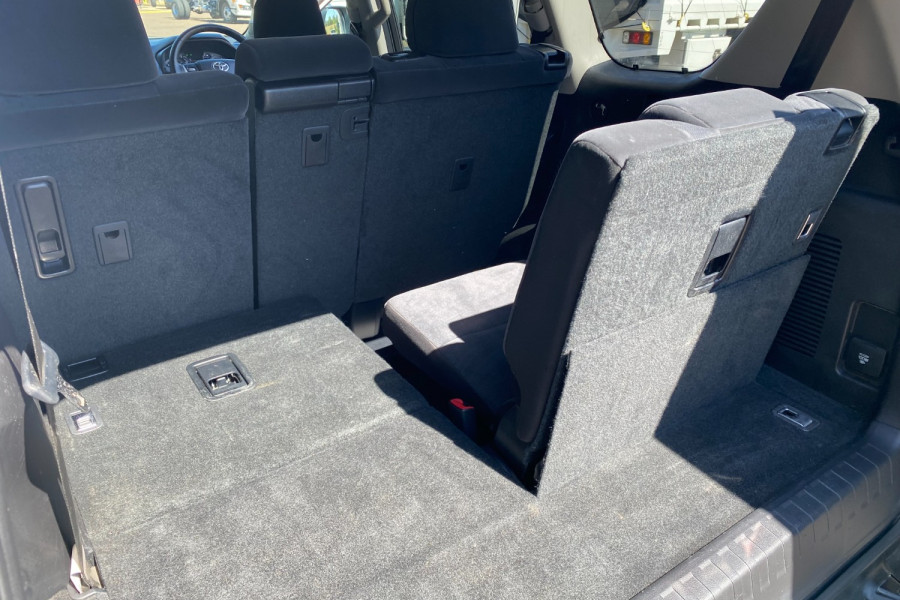 2018 Toyota LandCruiser Prado GDJ150R GXL SUV Image 17