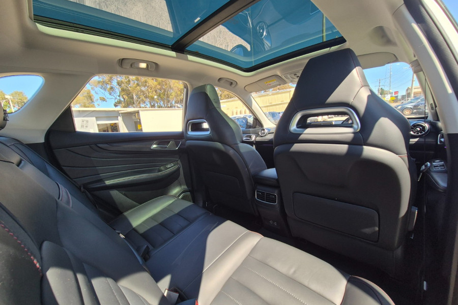 2023 MG HS SAS23 Essence SUV Image 15