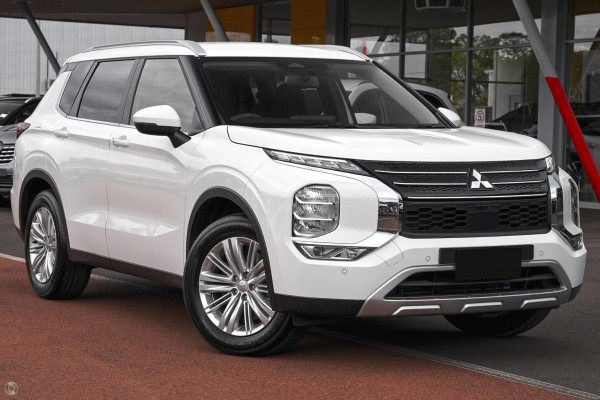 2024 Mitsubishi Outlander ZM LS SUV