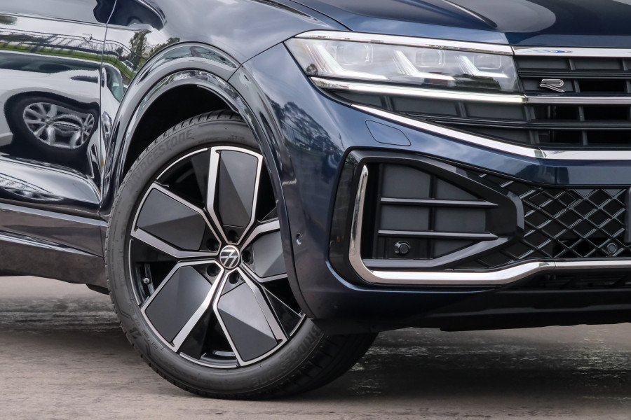 2024 Volkswagen Touareg RC 210TDI R-Line SUV Image 6