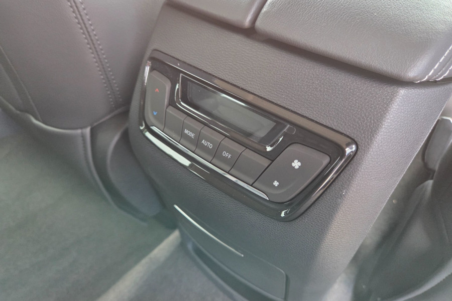 2024 LDV D90 Executive SUV Image 13