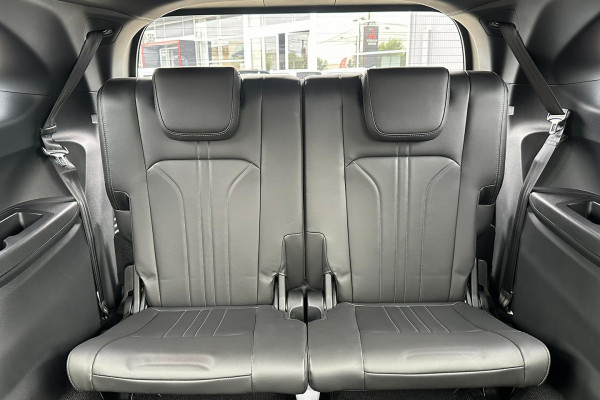 2026 MY25.5 Isuzu MU-X RJ LS-T SUV Image 22