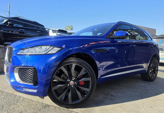 2016 MY17 Jaguar F-PACE X761 First Edition SUV