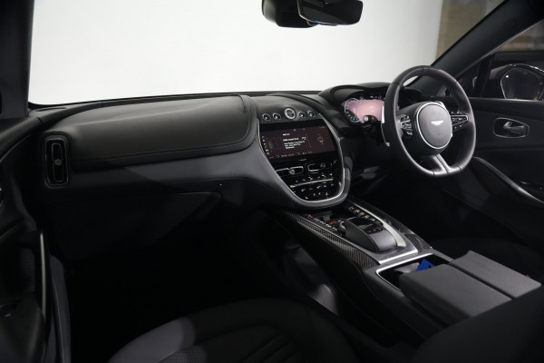 2021 Aston Martin DBX SUV Image 10