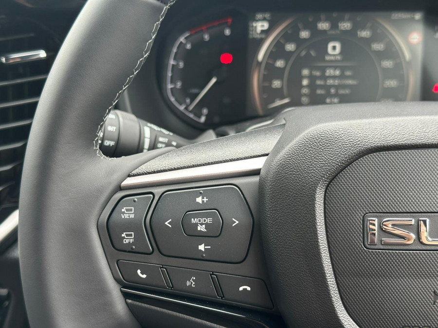 2025 MY25.5 Isuzu MU-X RJ LS-T SUV Image 11