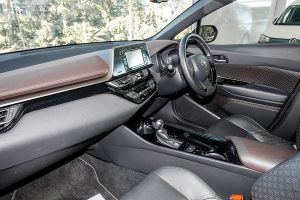 2019 Toyota C-HR NGX10R Koba SUV Image 8