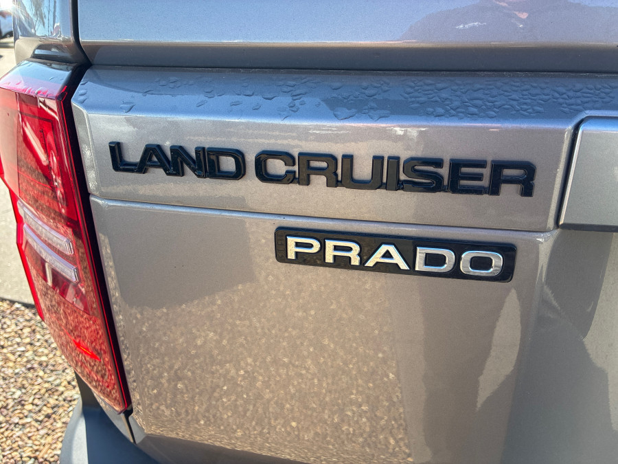 2026 Toyota LandCruiser Prado GDJ251R GXL SUV Image 11