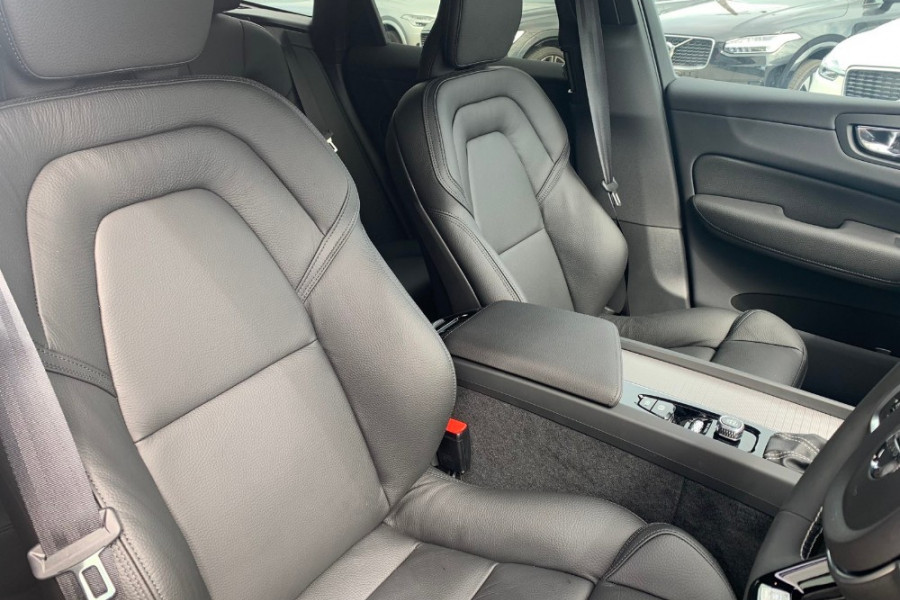 2020 Volvo XC60 UZ D5 R-Design Suv