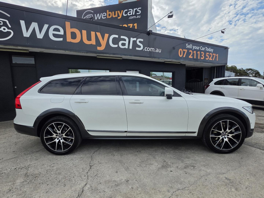 2019 Volvo V90 Cross Country P Series D5 Wagon Image 8