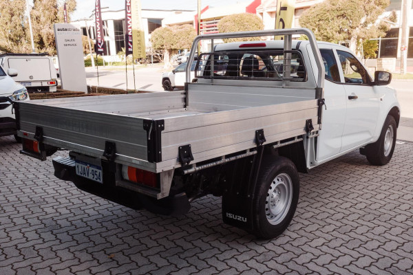 2024 Isuzu D-MAX RG SX High Ride Cab Chassis Image 16