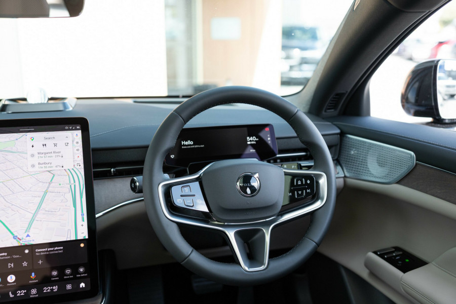 2026 Volvo ES90  Ultra Single Motor Sedan Image 13
