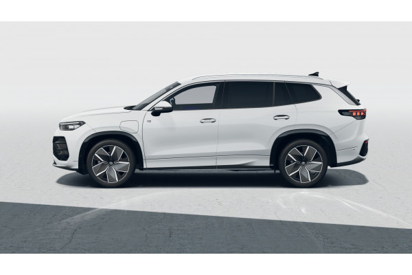 2026 Volkswagen Tayron R4 200TSI eHybrid R-Line SUV Image 2