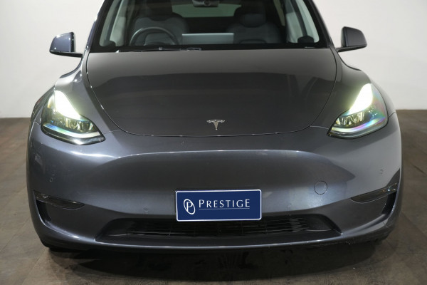 2023 Tesla Model Y  Performance SUV Image 3