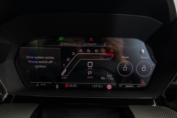 2025 Audi RS 3 GY  Hatch image 10