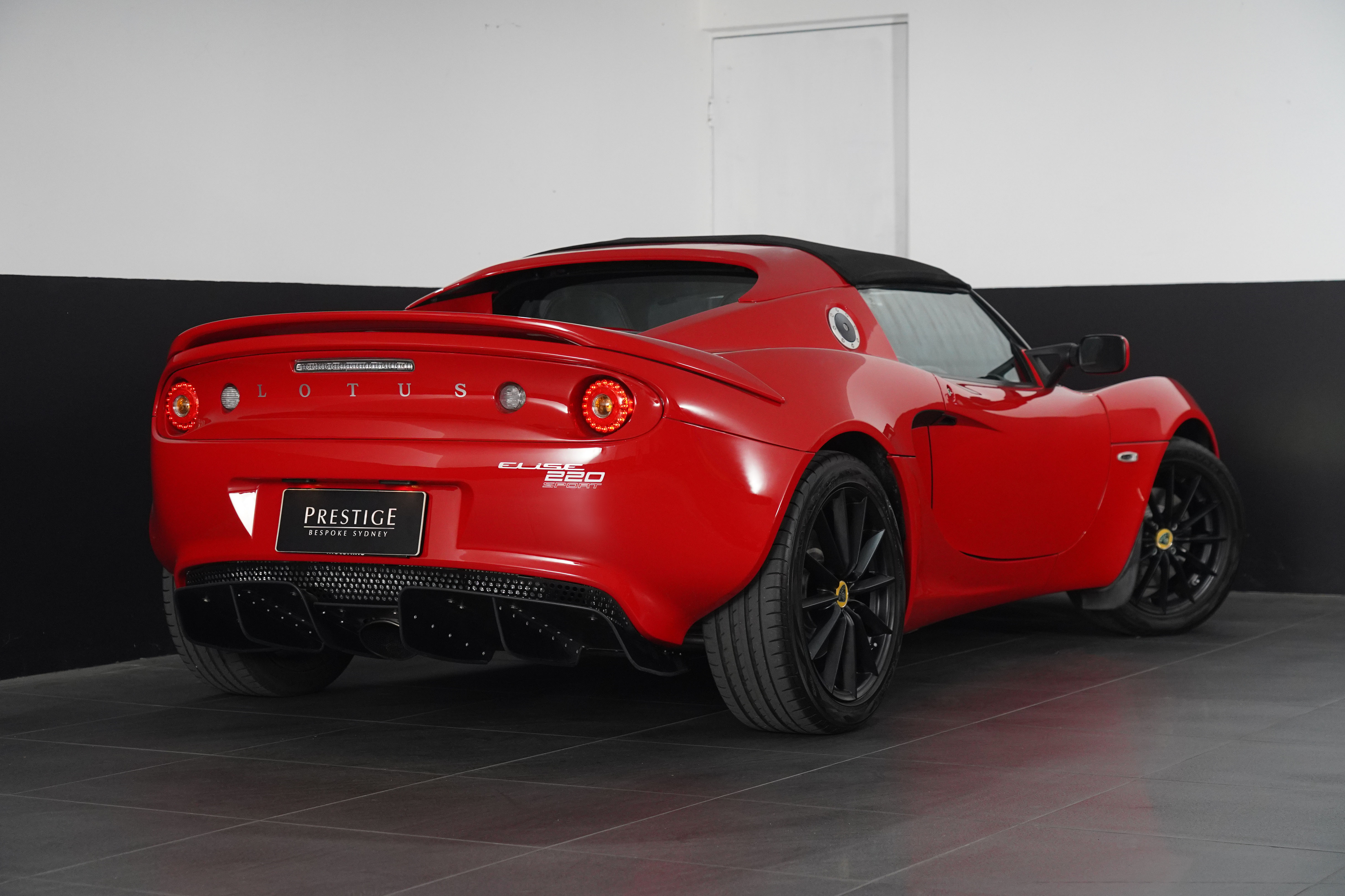 2019 Lotus Elise Sport 220 Convertible Image 18