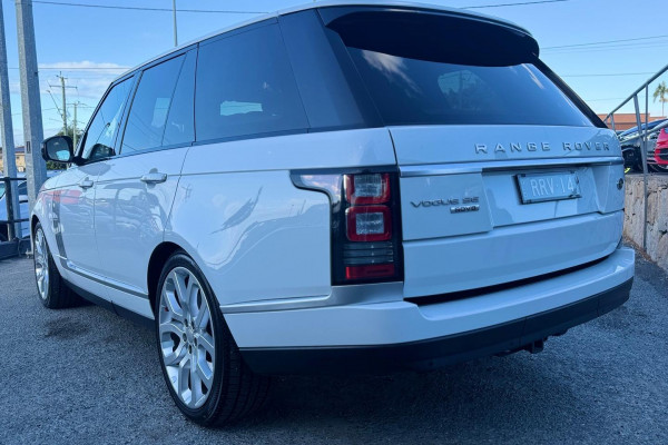 2014 MY14.5 Land Rover Range Rover L405 SDV8 Vogue SE SUV Image 10