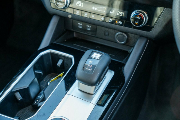2025 Mitsubishi Outlander ZM LS SUV Image 13