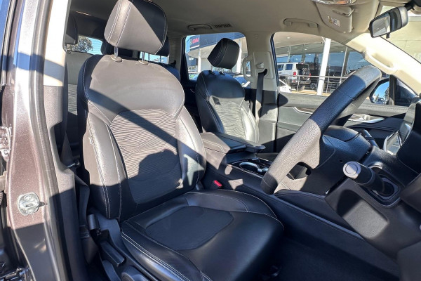 2022 LDV D90 SV9A  SUV Image 15