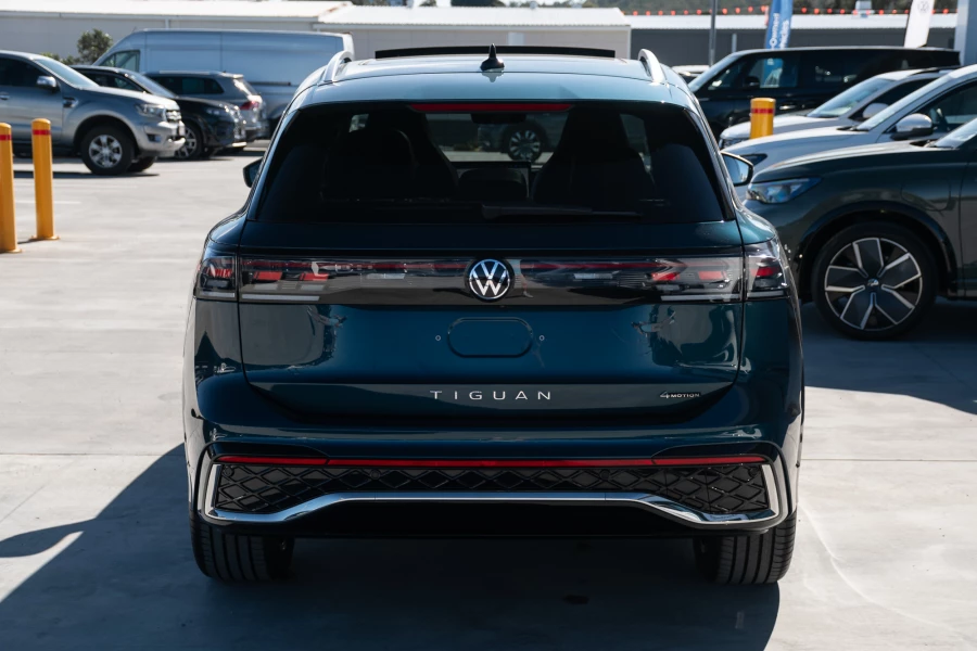 2026 Volkswagen Tiguan CT 150TSI R-Line SUV Image 5