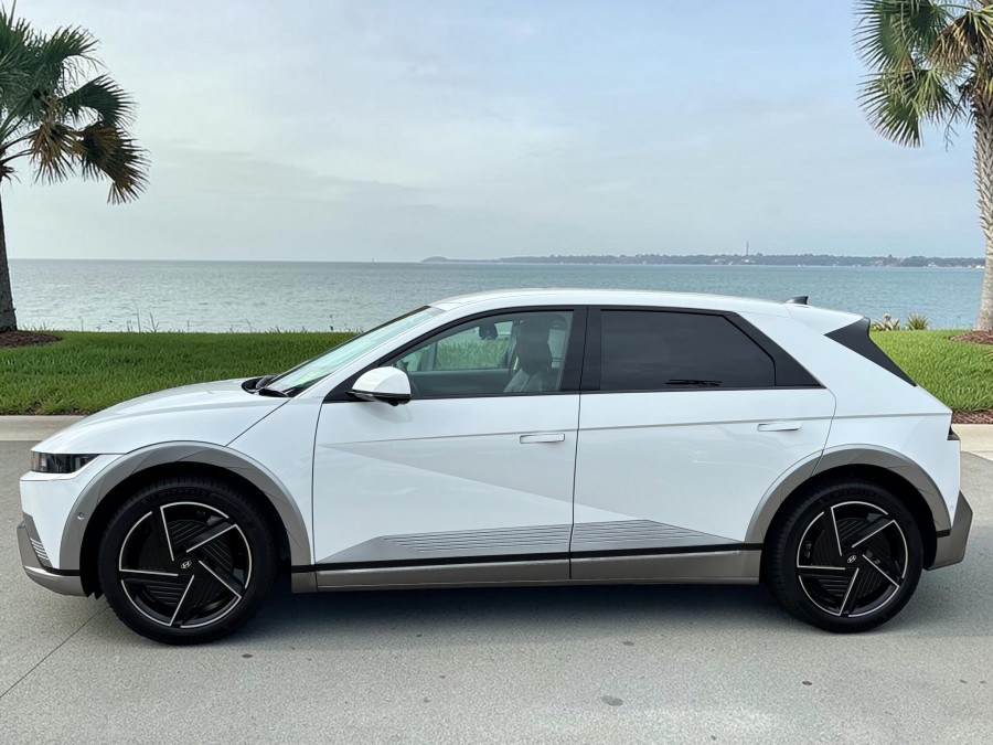 2027 Hyundai IONIQ 5 SUV Image 4