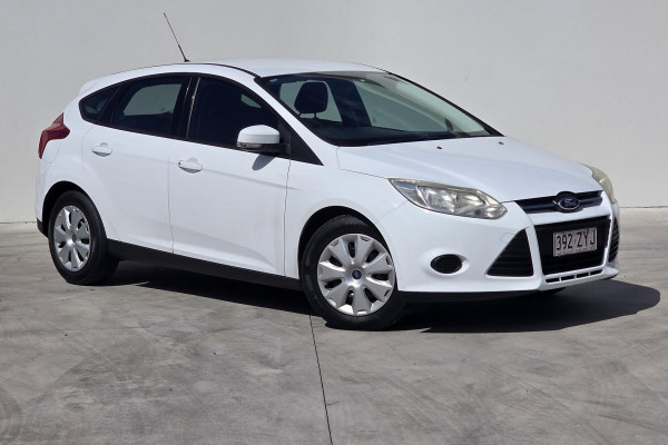 2015 MY14 Ford Focus LW MkII Ambiente Hatch Image 1