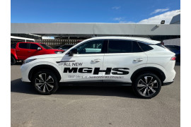 2024 MY24.5 MG HS AS33 Essence SUV