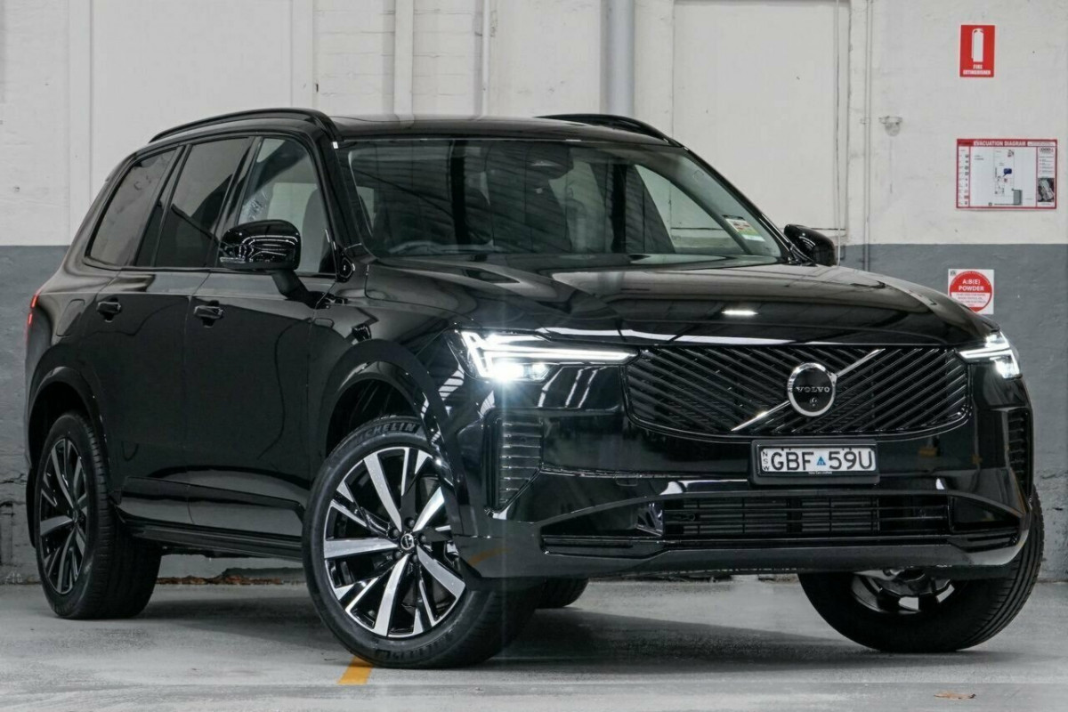 2025 MY26 Volvo XC90 L Series Ultra B5 Dark SUV