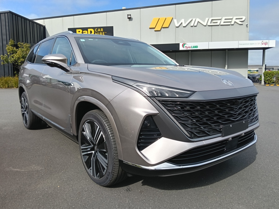 2026 MG QS Essence SUV Image 1