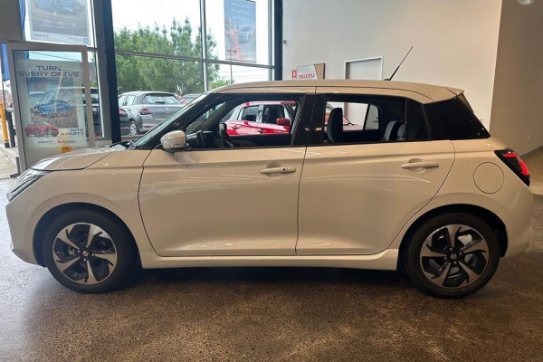 2026 Suzuki Swift UZ Hybrid GLX Hatch Image 5